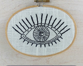 STARRY EYED - pdf embroidery pattern -  eyeball, eye, celestial