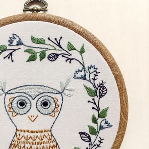 OWLETTE pdf embroidery pattern, embroidery hoop art, wise owl, owl with wreath frame, fall wreath design, stitched owl, bird embroidery image 4