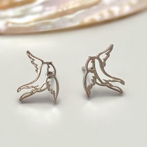 Dainty Bird Earrings studs in silver, gold, rose gold, cute dainty jewelry gift for bird watchers, mom, sister daughter nature animal lover,