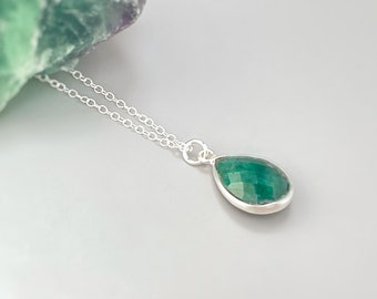 Emerald Necklace Sterling silver Handmade green gemstone pendant Genuine Raw Emerald handmade jewelry layering necklace May Birthstone