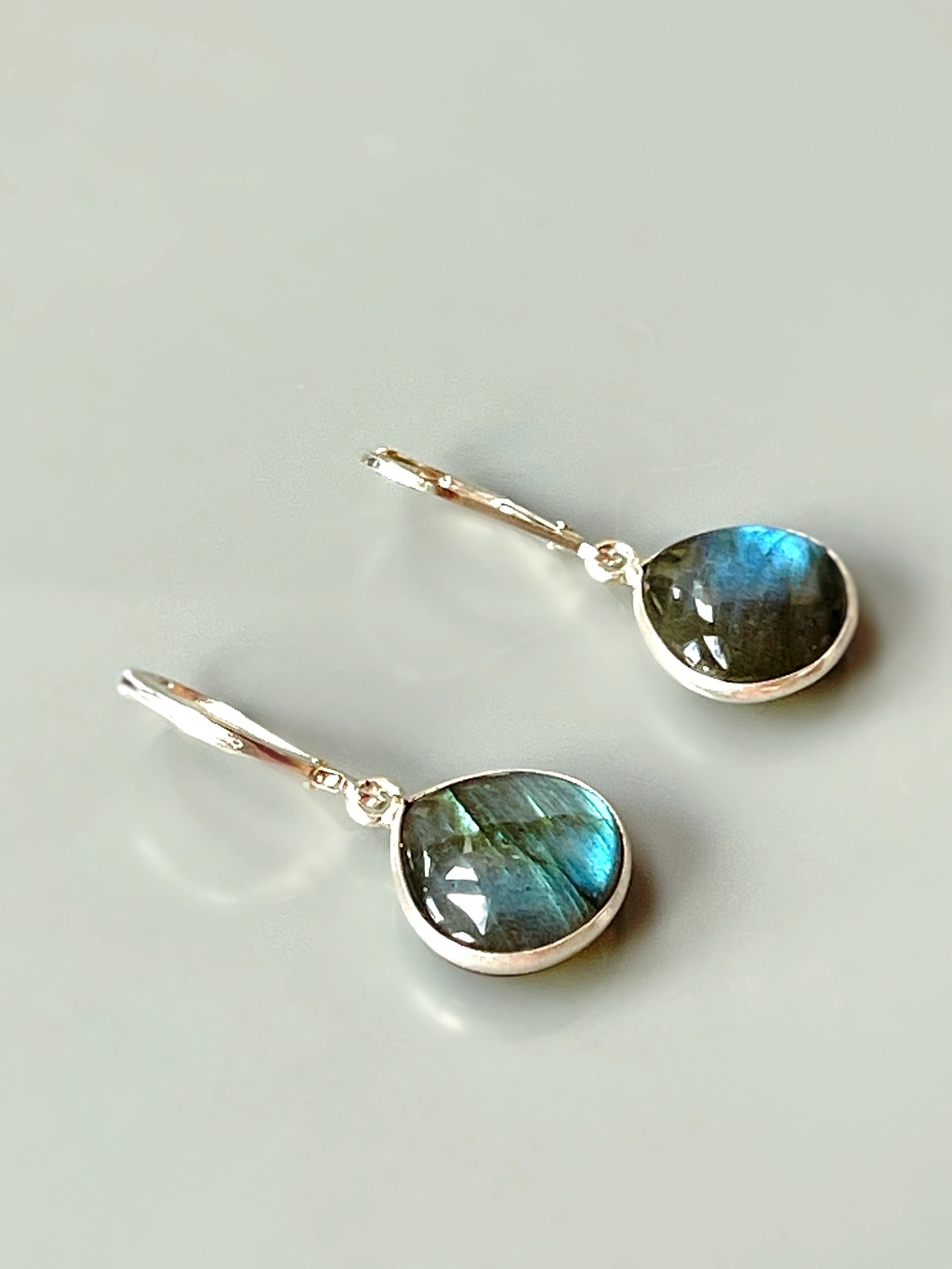 Orecchini Leverback In Argento Sterling 925 Con Labradorite - Design Filigrana - Pietra Della Trasformazione - Gioiello Artigianale In Confezione Regalo