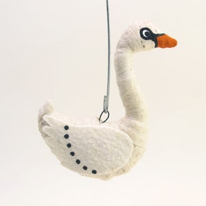 Zainspirowany stylem vintage, wiszący ornament z białej bawełny Spun Cotton
