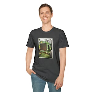 Vintage Traktor T-Shirt Unisex Softstyle T-Shirt John Deere Foto T-Shirt Bauernhof Leben Bauernhof Stil