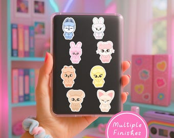 Stray Kids SZKOO Sticker Flakes (16 Flakes) & SKZOO Heart Sticker
