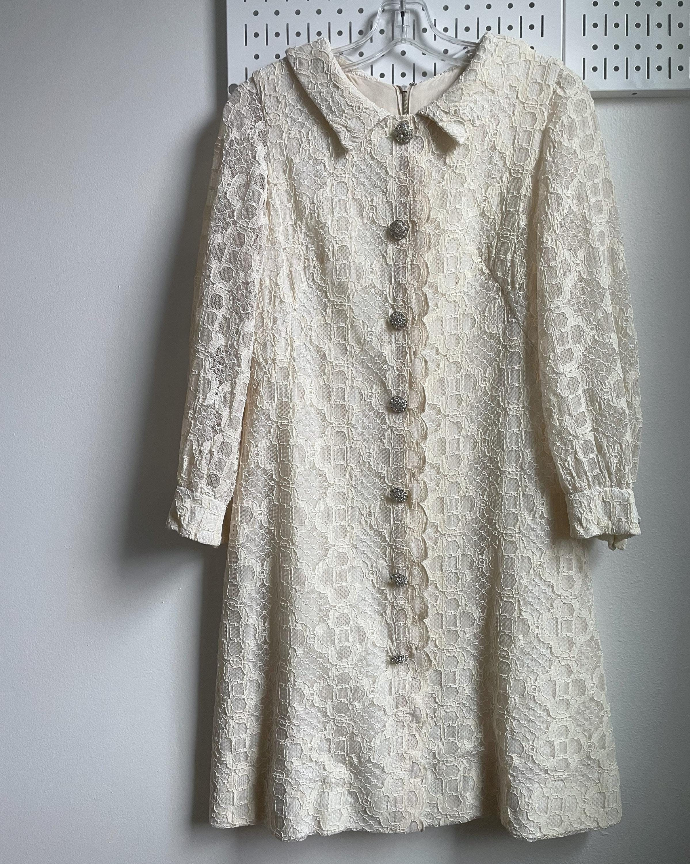 1960s Shift Dress in Cream Lace With Crystal Buttons and Scalloped Faux Front - Etsy 1960s Shift Dress in Cream Lace With Crystal Buttons and Scalloped Faux Front - Etsy