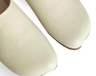 Mules de piel de leche hechas a mano / Sandalias cómodas para mujer