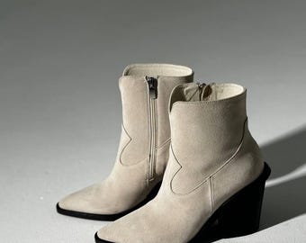 Vintage Suede Cowboy Boots: Women's Western Cowgirl Style