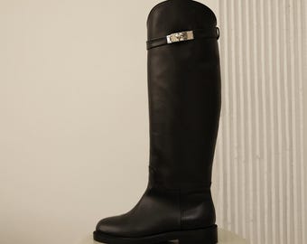 Handgefertigte Hohe Stiefel aus Echtleder: Schwarze Hohe Stiefel für Frauen