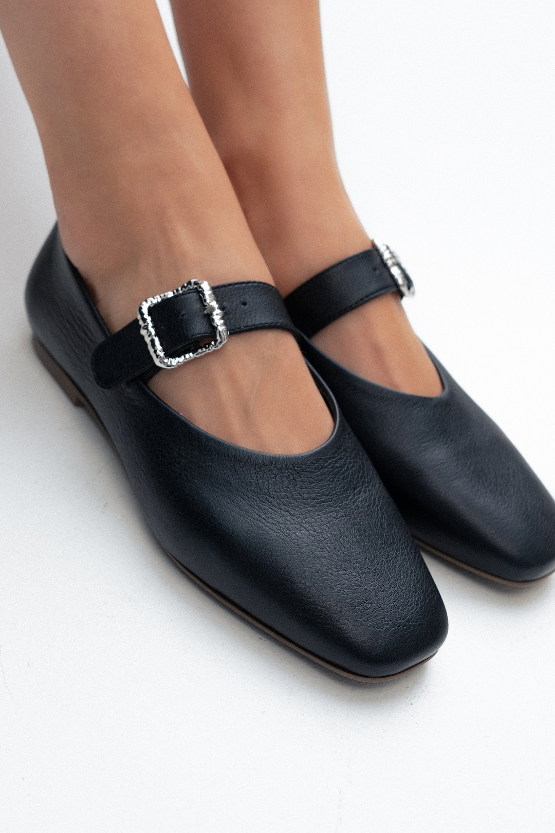 pointed toe mary jane heels