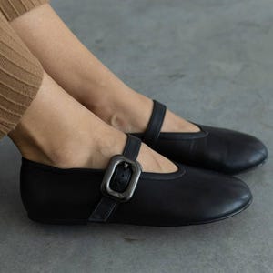 Women&#39;s ballets | Mary Jane shoes | Women Mary Janes t-strap black leather shoes | flat t - strap mary jane shoes | Leather shoes