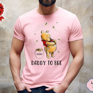 Camiseta de mamá a abeja, camiseta de papá a abeja, camiseta de revelación de embarazo, camiseta de mamá de Disney Pooh, camiseta a juego familiar, camiseta divertida para mamá, regalo para nueva mamá