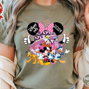 Custom Disney Epcot Shirt, World Traveler Shirt, Disneyworld Shirts, Disney Shirts, Mickey Epcot Shirt, Minnie Epcot Shirt, Disneyland Shirt