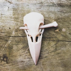 3D Printed Crow Hair Pin - Unique Black Bird Accessory, Handmade Statement Hair Clip for Women & Gothic Style