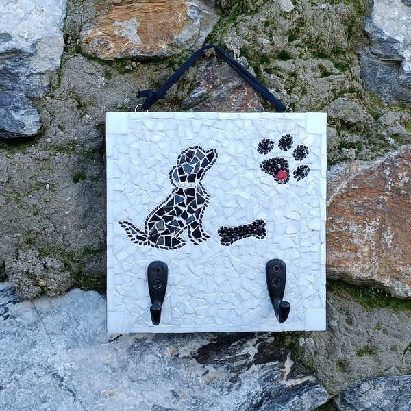 Mosaic Dog Hanger - Handmade Wall Decor, Perfect Gift for Dog Lovers, Ideal for Housewarming or Mother's Day