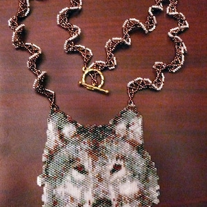 Peyote pattern for my Tiny Wolf Necklace