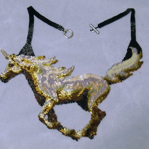 Peyote pattern for my Running Unicorn necklace image 1