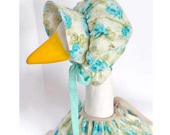 Porch Goose Classic Bonnet in three sizes, 17" 23" 28", Sewing Digital Pattern, Yard Art. PDF