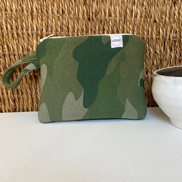 Green Camo fleece, Essential oils, Small zipper pouch,Oil bottle bag, Coin purse, Makeup bag, roller bottle insert, Essential oil Storag