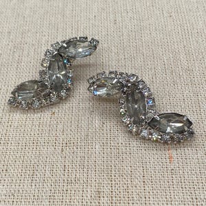 Vintage Signed Kramer Marquise Smoky Rhinestone Silver Tone Clip on Earrings