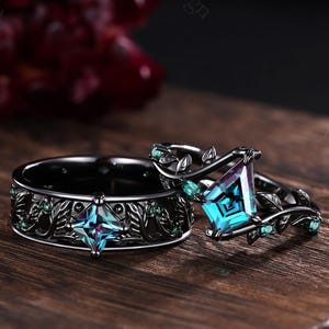 Unique Kite Alexandrite Couple Ring Set Gothic Black Gold His&Hers Matching Wedding Band Twig Vine Leaf Ring Emerald Engagement Ring Custom