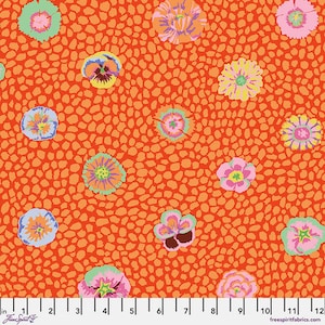 Guinea Flower - Apricot || Classics Kaffe Fassett for the Kaffe Fassett Collective - Cotton Fabric by the Yard