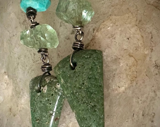 Meet in the Middle Earrings