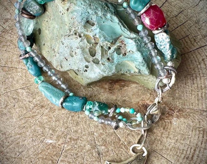 Shadow & Scarlet Bracelet