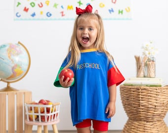 Individuell bestickter 90er-Jahre-Colorblock-T-Shirt-Strampler oder Oversize-T-Shirt – Schulanfang