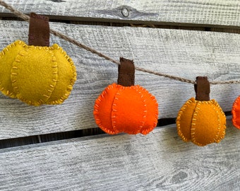 Pumpkin Garland/ Fall Decor / Thanksgiving Decor / Hanging wall art / Halloween Decor