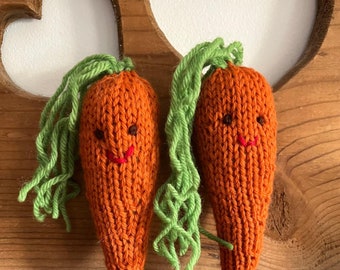 Handknit Wool Carrot Plush Toy: Natural Play Food