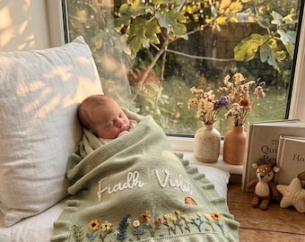 Personalized Handmade Floral Ruffle Blanket| Pregnancy Announcement| Gift for Baby Shower|Embroidered Kid's Blanket | Unique Newborn Blanket