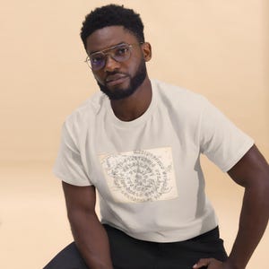 PI Mittelerde Mash Up Design - Herr der Ringe und Hobbit Fan Bootleg Unisex T-Shirt. Spekulativ Tolkien Geek Grafik T-Shirt. Landkarten Magic Shirt