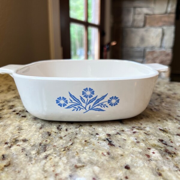 Vintage Corning Ware Pyrex Blue Cornflower pattern 1980's Small 1 quart Casserole dish bowl bakeware style number P-1-B