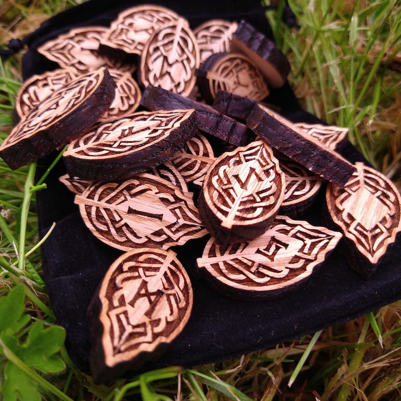 ash wood usa pagan made norse knot leaf rune set