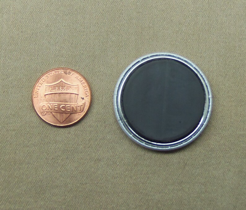 Botón de código binario NO BINARIO de 1,25", bandera del orgullo, juego de palabras informático, geek, género, chaqueta, pinback o imán para nevera, no binario imagen 6