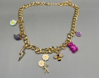 Charm necklace-gold daisy days