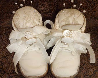 PDF Altered Baby Shoe Pincushion Tutorial no shipping cost