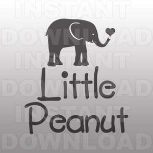 Puede incluir: Una ilustración en blanco y negro de un elefante sosteniendo un corazón en su trompa. El texto "Little Peanut" está escrito debajo del elefante.