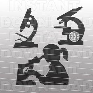 Puede incluir: Una silueta en blanco y negro de una persona mirando a través de un microscopio. Hay otras dos siluetas en blanco y negro de microscopios en el fondo.