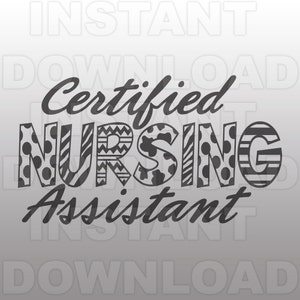Puede incluir: Diseño gráfico en blanco y negro con el texto "Certified Nursing Assistant". El texto está estilizado con diferentes patrones y diseños.