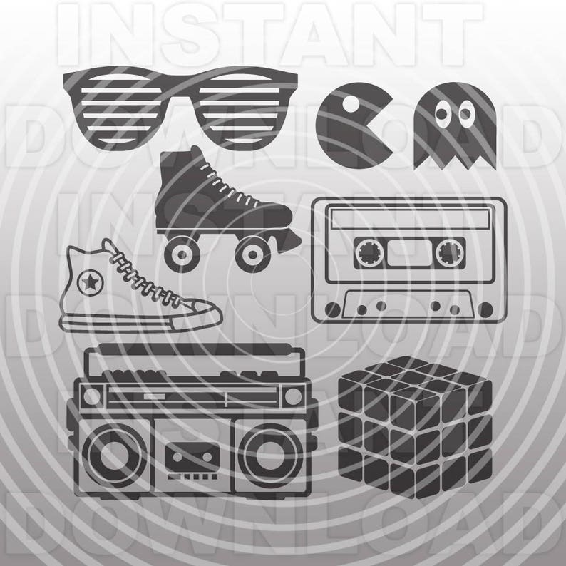 Pu&ograve; includere: Una collezione di icone retr&ograve; degli anni '80 tra cui un nastro per cassette, un boombox, pattini a rotelle, un paio di occhiali da sole, un cubo di Rubik e due personaggi di videogiochi.