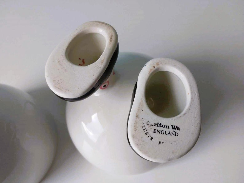 Deux jolies tasses à café/thé de la Marque CARLTON WARE Luster Pottery, avec petits pieds de marche image 7