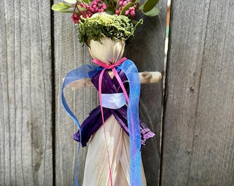 May Queen, May Queen Doll, Corn Husk Doll, Beltane Altar Decor, Goddess of Spring Poppet, May Day Fire Festival, Wiccan Altar Decor, Beltane