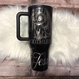 Spellbound HydroJug Traveler 40oz Engraved Dragon Tumbler, Personalized Fantasy Dragon Cup, Limited Edition Gift for Her or Him bild 1