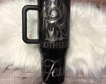Gobelet dragon gravé HydroJug Traveler 40 oz, tasse dragon fantaisie personnalisée, cadeau en édition limitée pour elle ou lui