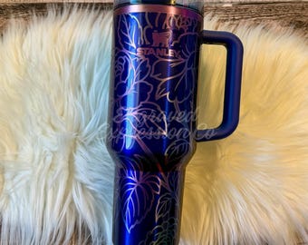 Vaso Stanley Quencher Star Shine Floral grabado / Vaso personalizado con rosas / Vaso Stanley Cup Star Shine Quencher de 30 oz y 40 oz / Regalo con nombre personalizado
