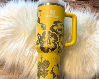 Engraved Stanley Daffodil Tumbler, Hibiscus Floral Tumbler, Personalized Floral Stanley Cup, Custom Name Tumbler, Gift for Her