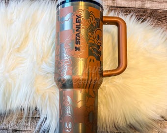 Engraved Stanley Quencher Twilight, Halloween Ghost Tumbler, Checkered Spooky Cup, Retro Halloween Tumbler, Fall Ghost Gift 40oz