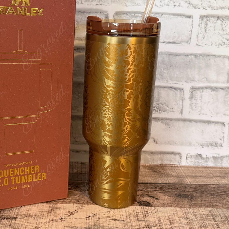 Laser Stanley Copper Tinsel Quencher: Christmas Limited Edition Stanley - Floral Engraved Tumbler Bild 2