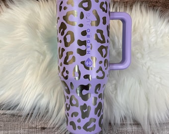 Gobelet Lavande HydroJug Traveler 40 oz gravé à imprimé léopard, tasse personnalisée à imprimé animal, cadeau tendance pour elle